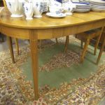 701 1347 DINING TABLE